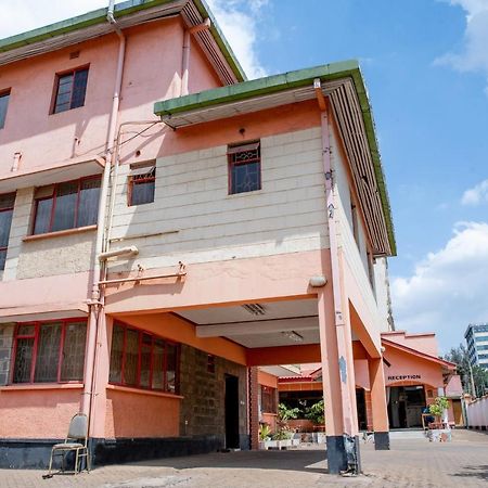 Jupiter Guest House - Parklands Найроби Екстериор снимка