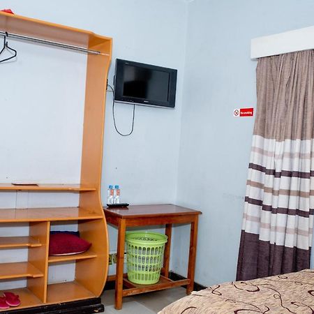 Jupiter Guest House - Parklands Найроби Екстериор снимка