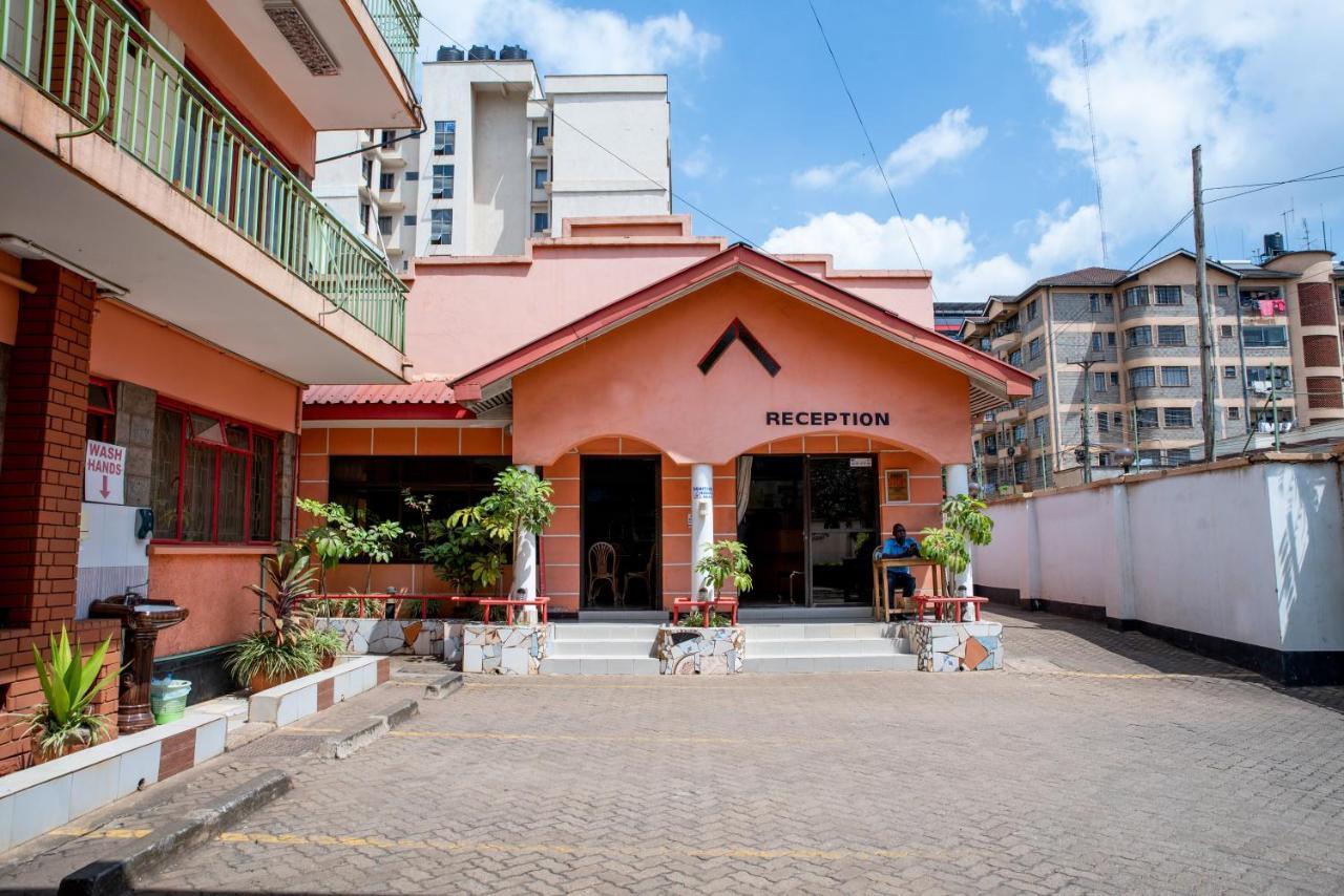 Jupiter Guest House - Parklands Найроби Екстериор снимка